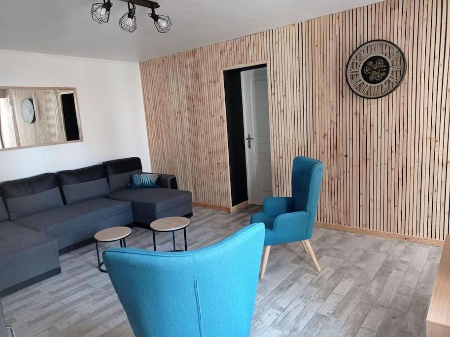 Maison De Campagne Avec Cour Sées Kültér fotó