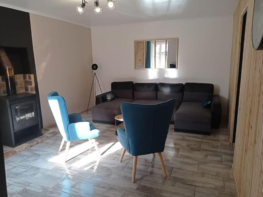 Maison De Campagne Avec Cour Sées Kültér fotó